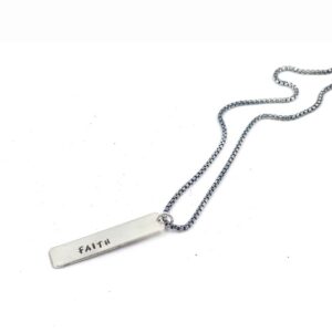 שרשרת פלטה עם חריטה